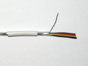 ES-04S-022 Сигнальный кабель 4х0,22мм², в экране, луженая медь (бухта 100м.) ES-04S-022 - фото 610672