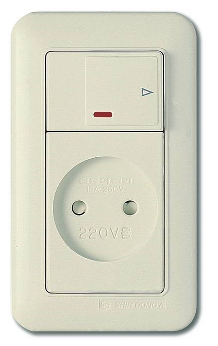 WST 1022L Блок Выключатель 1кл. (подсветка) +Розетка 1-я б/з бежевый (уп.50шт.) PANASONIC SHIN DONG WST 1022L - фото 630140