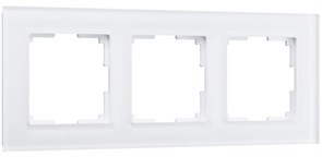 W0031105/WL01-Frame-03 Favorit Рамка на 3 поста, белый матовый (уп.5шт.) Werkel™ a051286-1