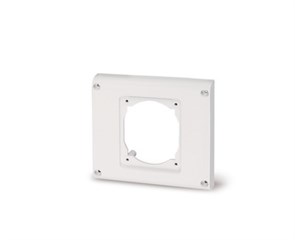 DIS6540126 Крышка 136х125 с посадочным местом 84х106 (под розетки на 32 ампера) DKC DIS6540126