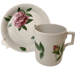 81.32001.00.1 Сервиз чайный форма Гербовая рисунок Розариум 6 персон 14 предметов, АО "Императорский фарфоровый завод" 81.32001.00.1