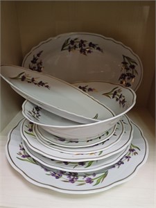 Сервиз столовый Аппетитный Лаванда "Отводка золотом", 28 предметов, Дулево Сервиз столовый Аппетитный Лаванда "Отводка золото