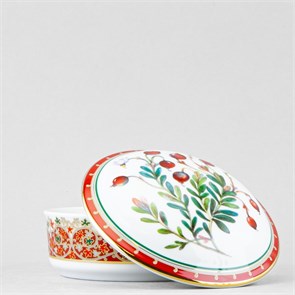 81.34282.00.1 Туалетная коробочка ф. Круглая рис. Клюква заповедная 81.34282.00.1